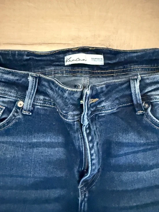 Maurice’s Kancan Women’s Crop Distressed Straight Jeans - 14 - Picture 2 of 3